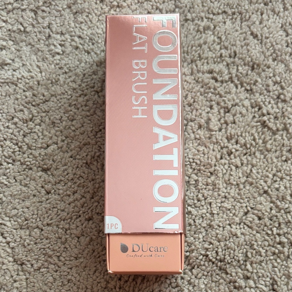 Foundation Flat Brush - Elegant Pink